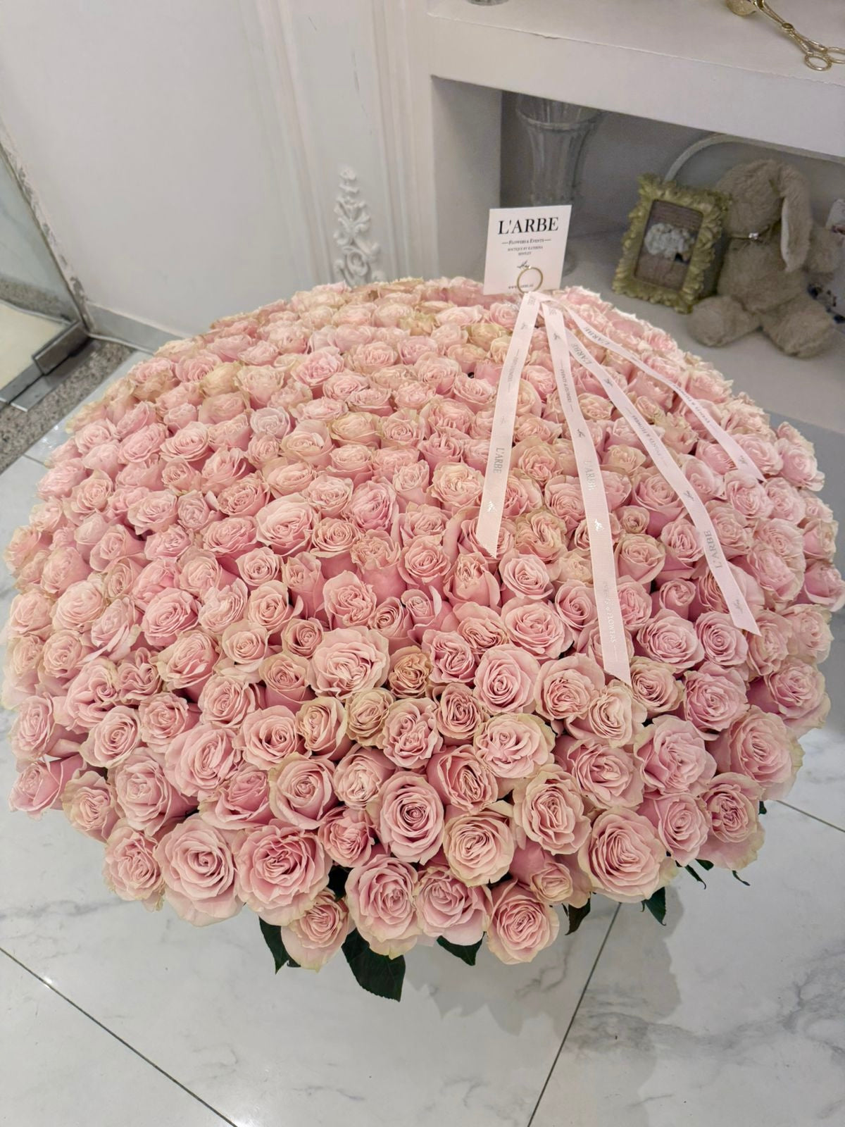 FLOWERS BOX WITH ROSES “PINK MONDIAL” 301 PCS