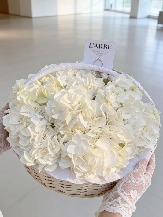 FLOWERS BOUQUET IN BASKET “WHITE HYDRANGEA IN BASKET” 7 PCS V108