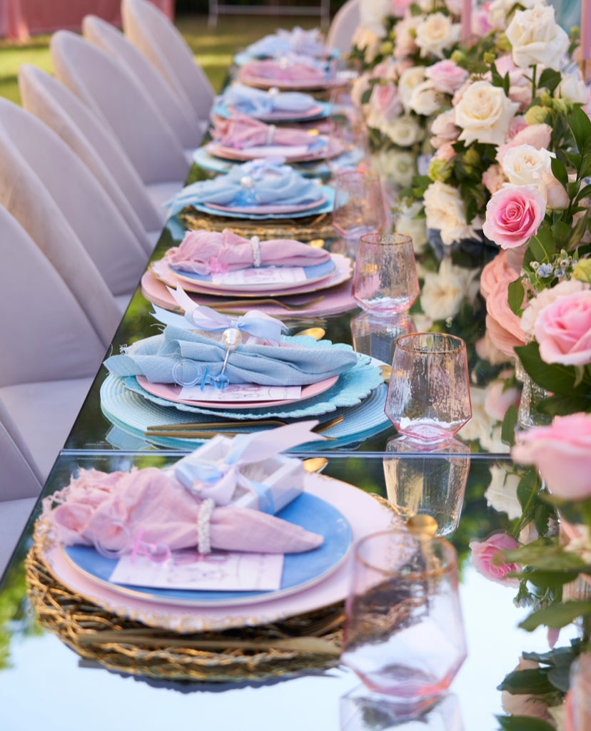 Table setup for adults 20 adults (rent)