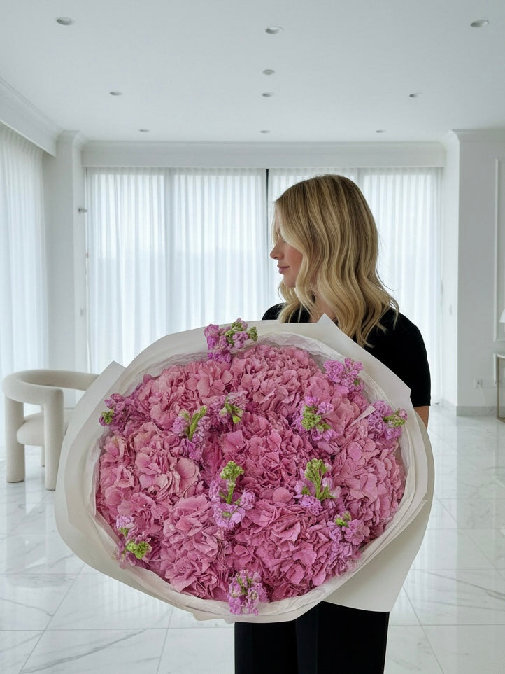 FLOWERS BOUQUET WITH HYDRANGEAS “NATTIE”
