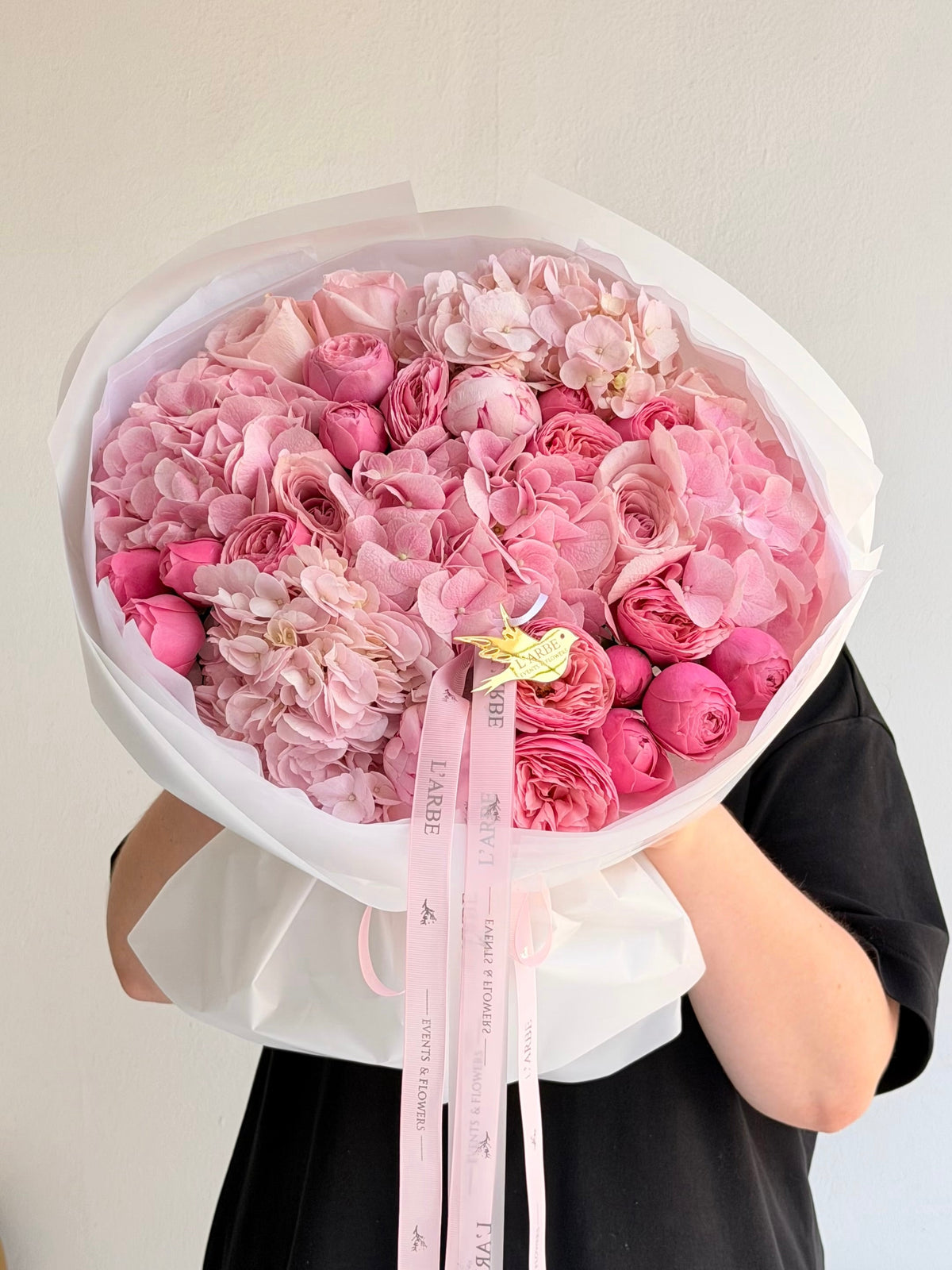 FLOWERS BOUQUET WITH HYDRANGEAS “CLARITY”