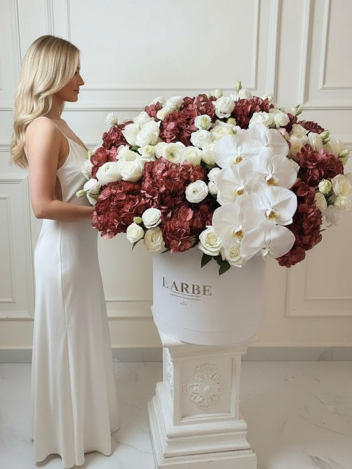 WHITE FLOWERS BOX WITH HYDRANGEAS AND ORCHIDS V135 «IRINNI BOX”