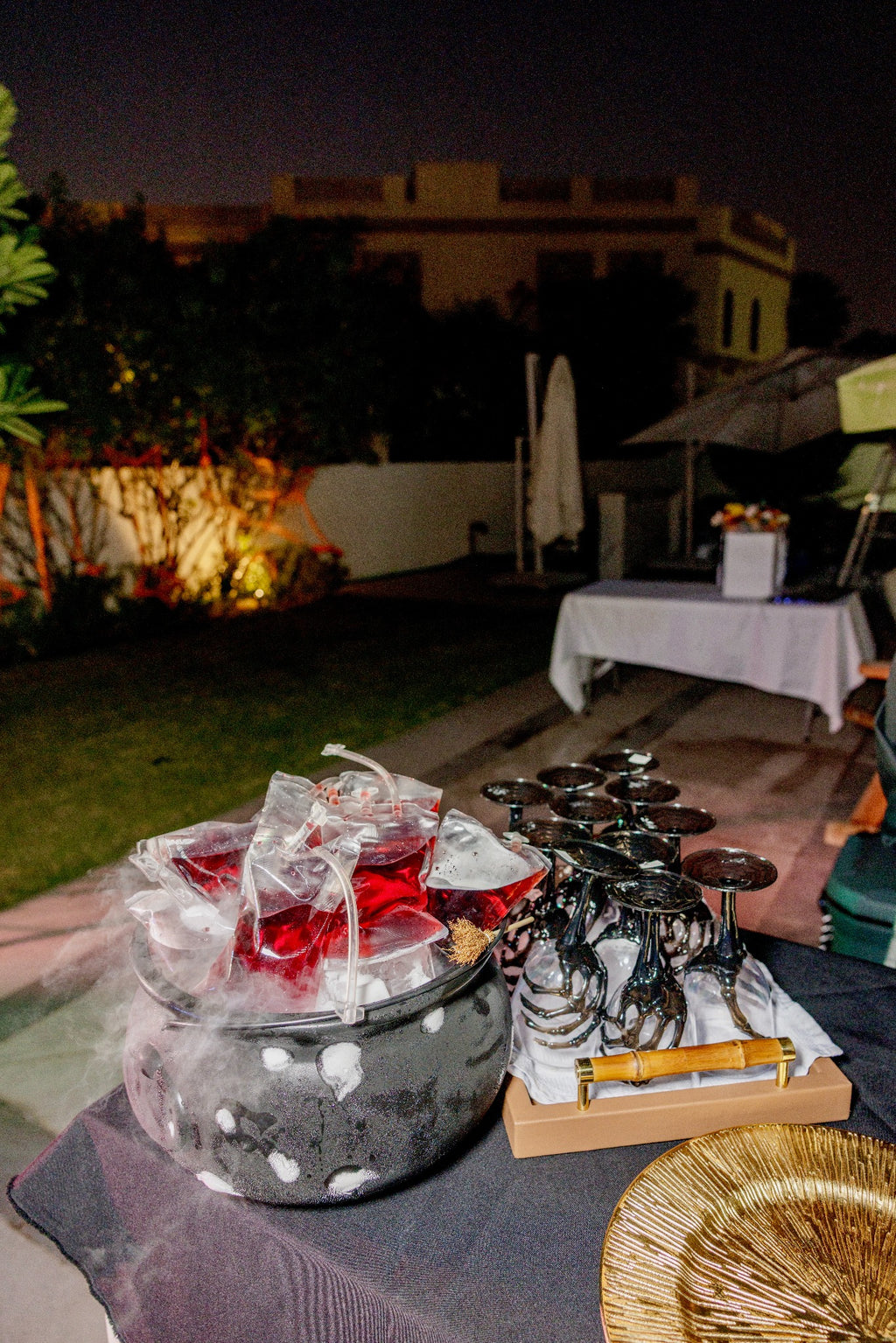Witch’s Potion Luxury Halloween Drink Station with Skull Cauldron & Spooky Decor