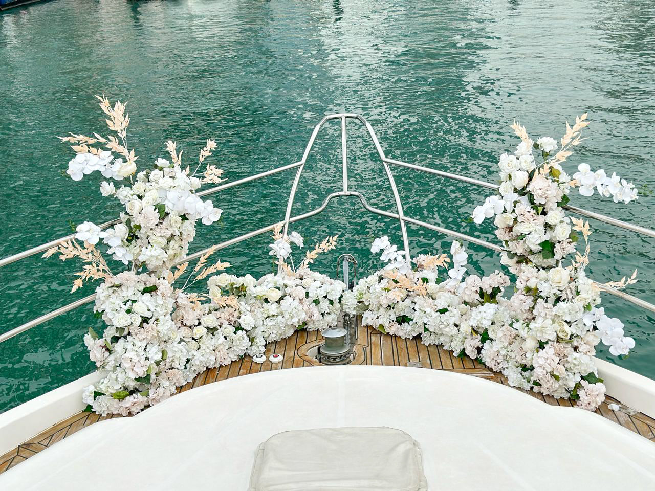 Artificial Flowers composition arch on yacht (decor rent)