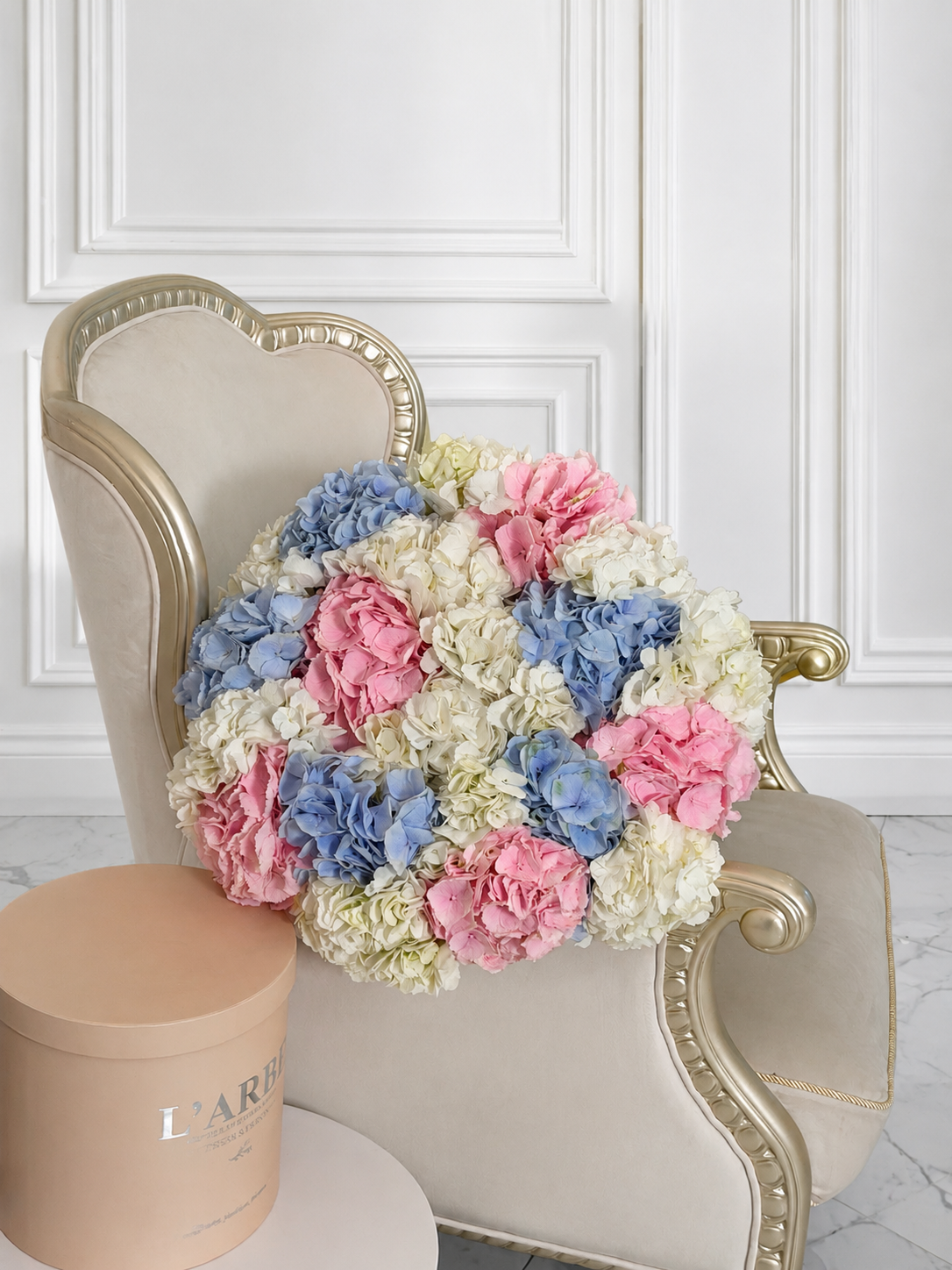 FLOWERS BOUQUET WITH HYDRANGEAS 21 PCS “TENDERNESS”