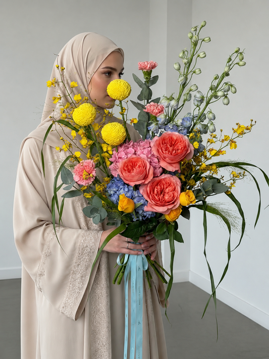 FLOWERS DOPAMINE BOUQUET WITH ROSES AND HYDRANGEA “SCARLET”