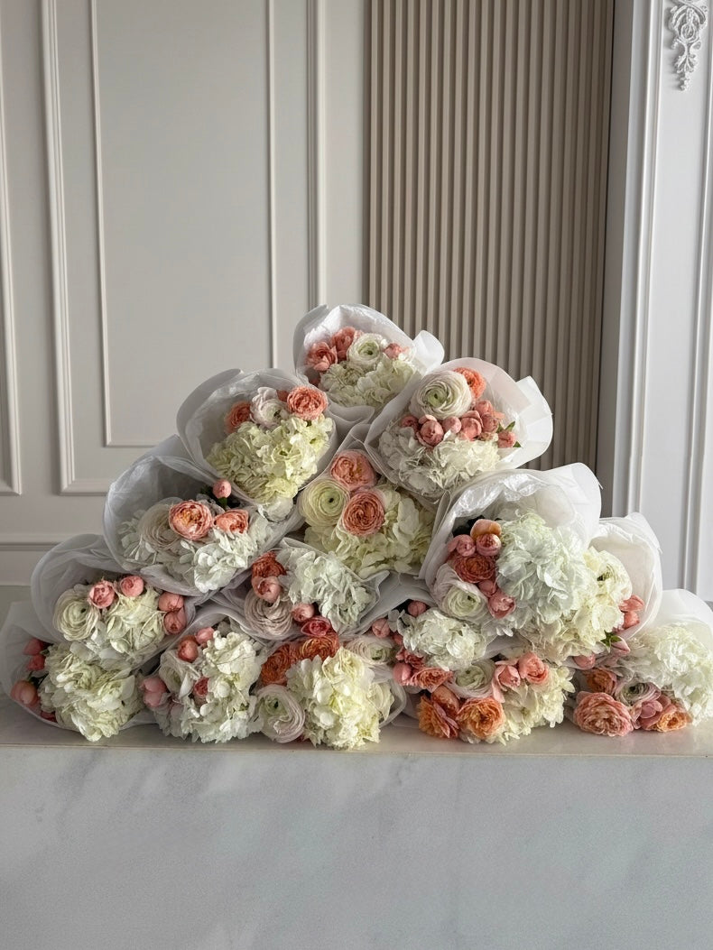 FLOWERS SET OF CORPORATE BOUQUETS WITH HYDRANGEAS AND RANUNCULUS 15 PCS