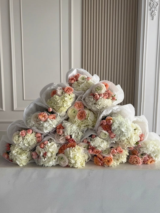 FLOWERS SET OF CORPORATE BOUQUETS WITH HYDRANGEAS AND RANUNCULUS 15 PCS