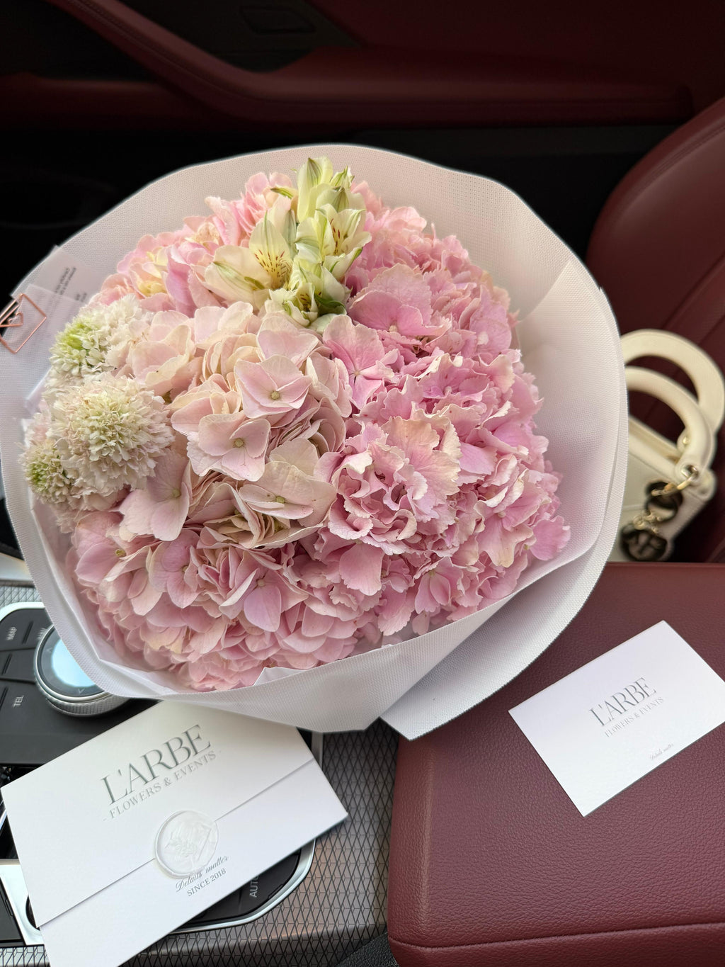 FLOWERS BOUQUET WITH HYDRANGEAS “BLOSSOM”