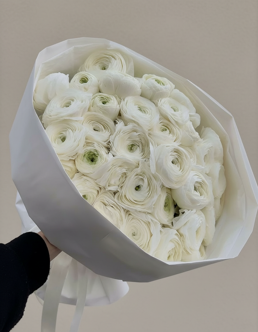 FLOWERS BOUQUET WITH RANUNCULUS 51 PCS