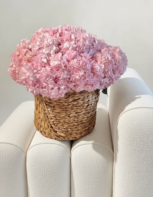 FLOWERS BASKET WITH LIGHT PINK HYDRANGEA 25 PCS