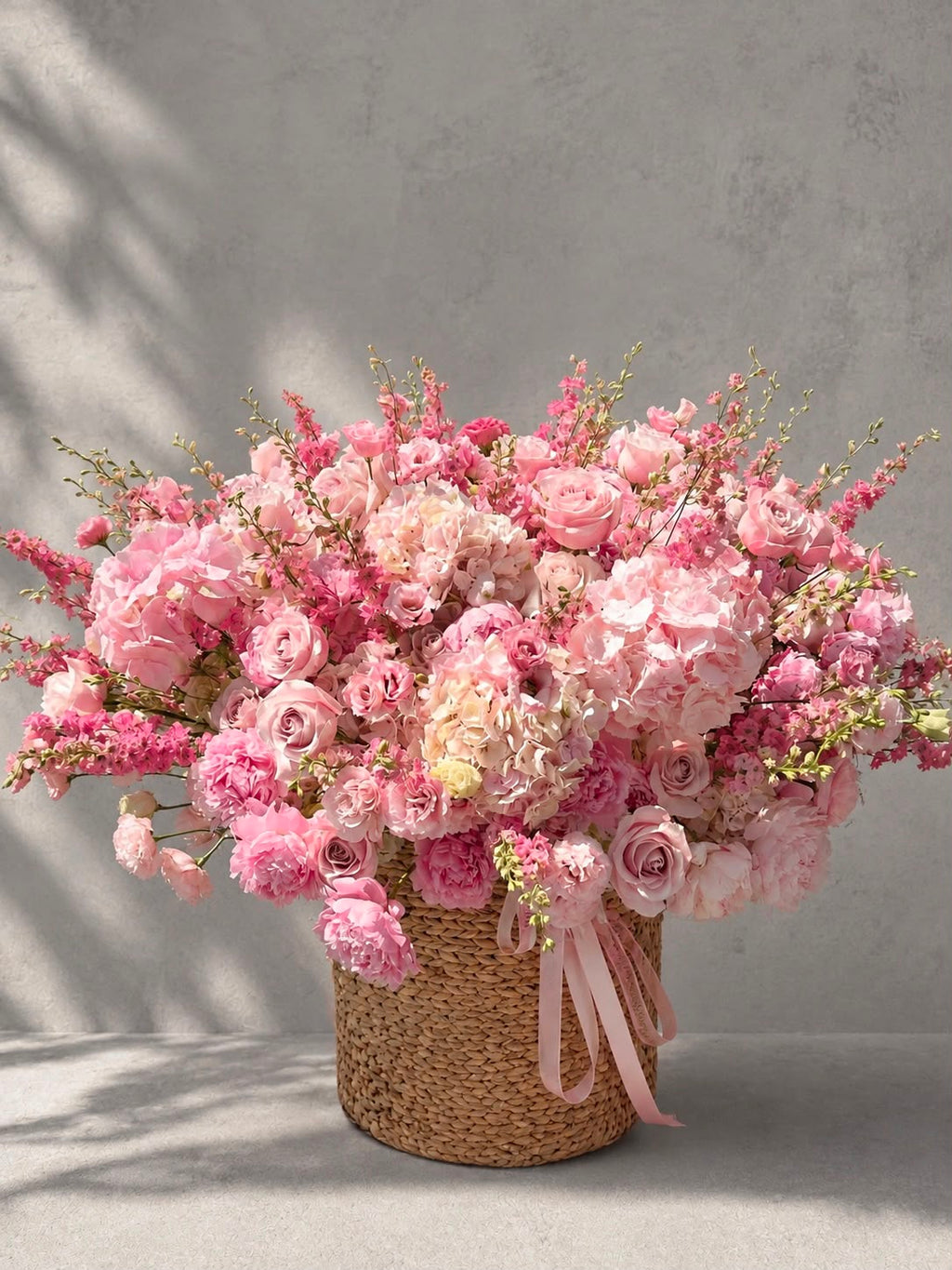 WOW PINK FLOWERS BASKET