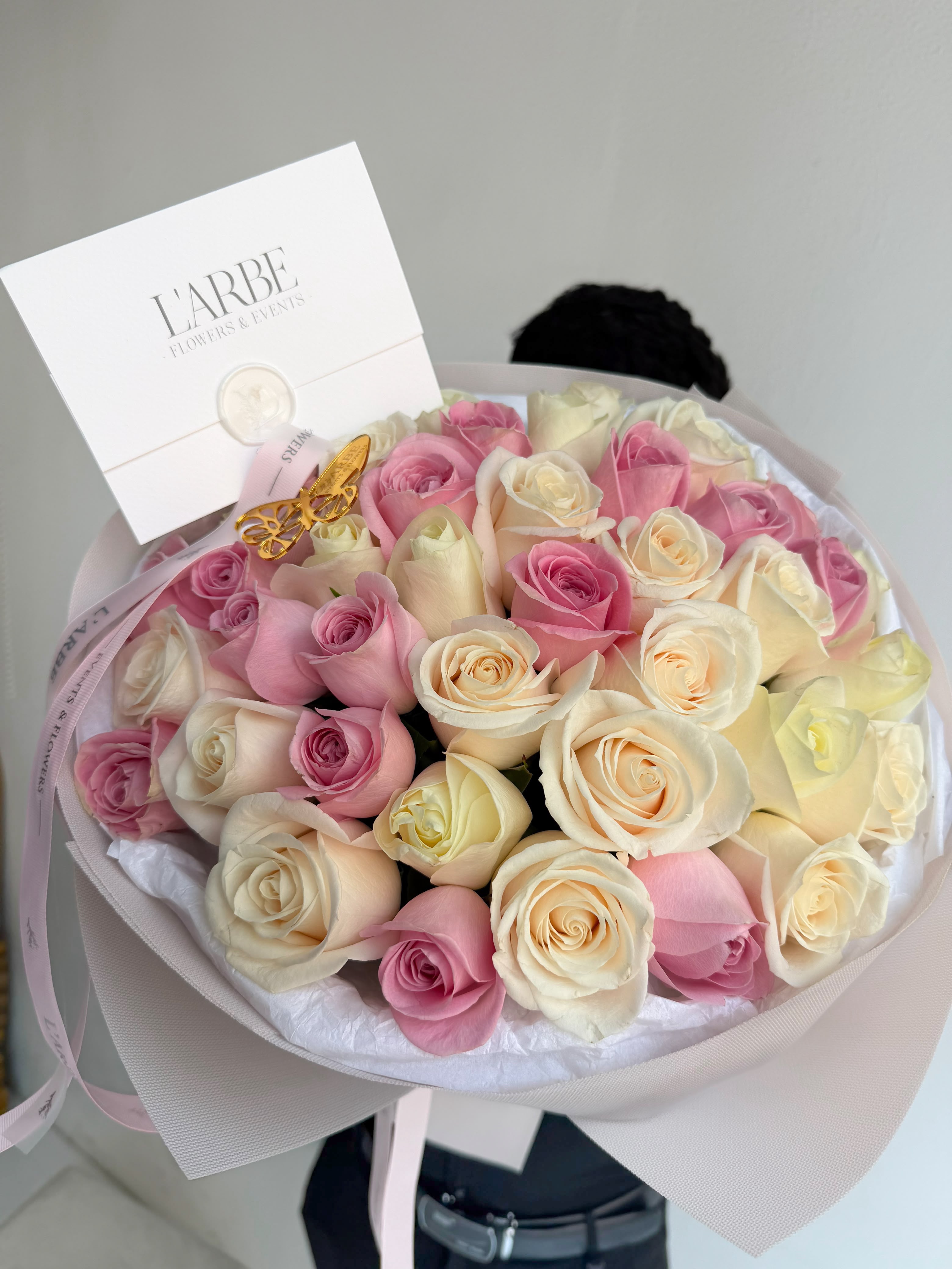 FLOWERS BOUQUET WITH WHITE AND PINK ROSES