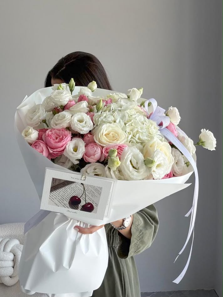 FLOWERS BOQUET WITH ROSES AND EUSTOMA “SORELIA”