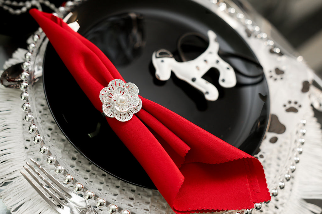 Cruella de Vil & 101 Dalmatians Luxury Black, White & Red Table Setting with Rose, Feather & Candle Decor (6 Guests) – Rent