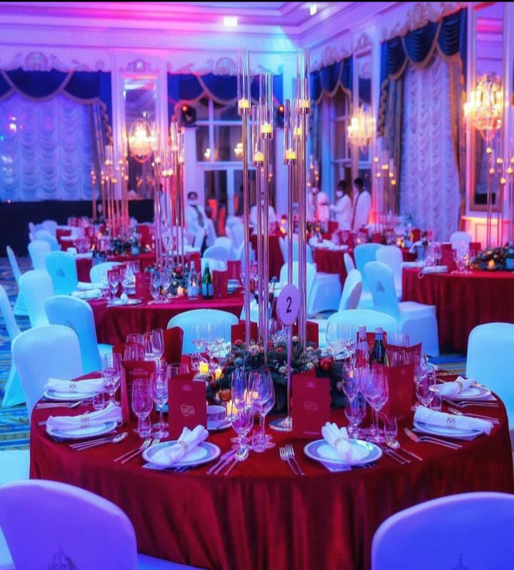 Candle holder gold plates V-0017 ( rent)