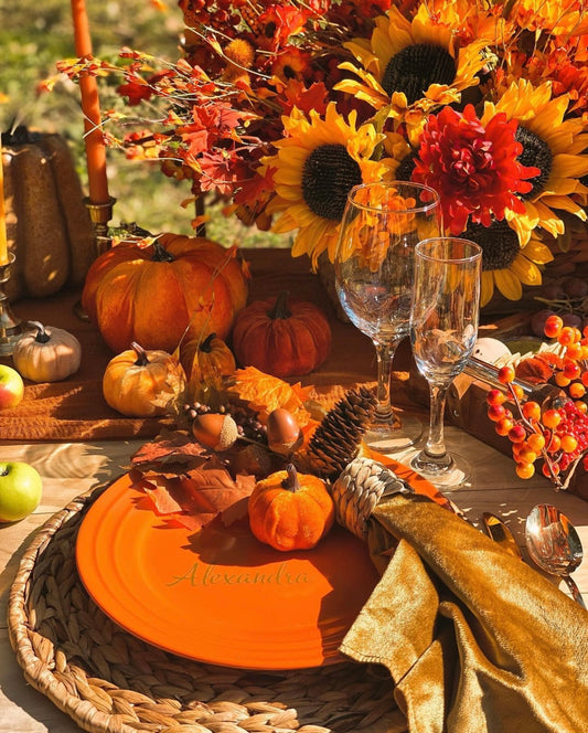 Halloween table (decor rent)