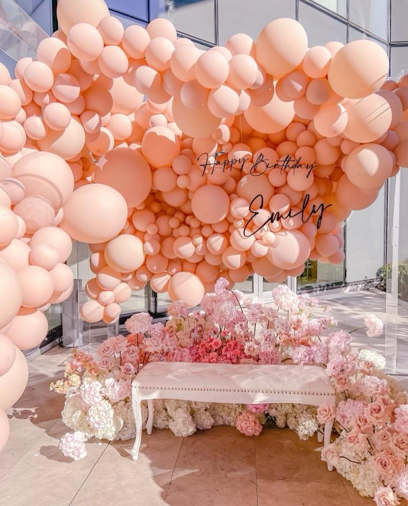 Decor balloons and flowers artificial (decor rent)