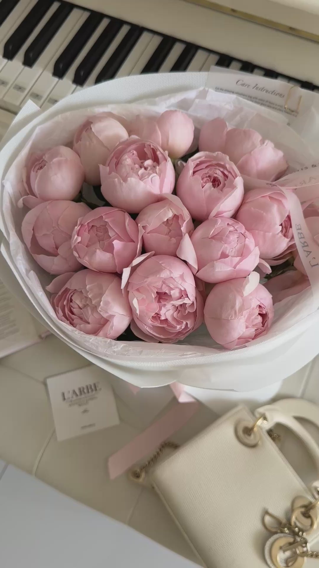 PINK FLOWERS BOUQUET WITH PEONY ROSES 21 PCS V126