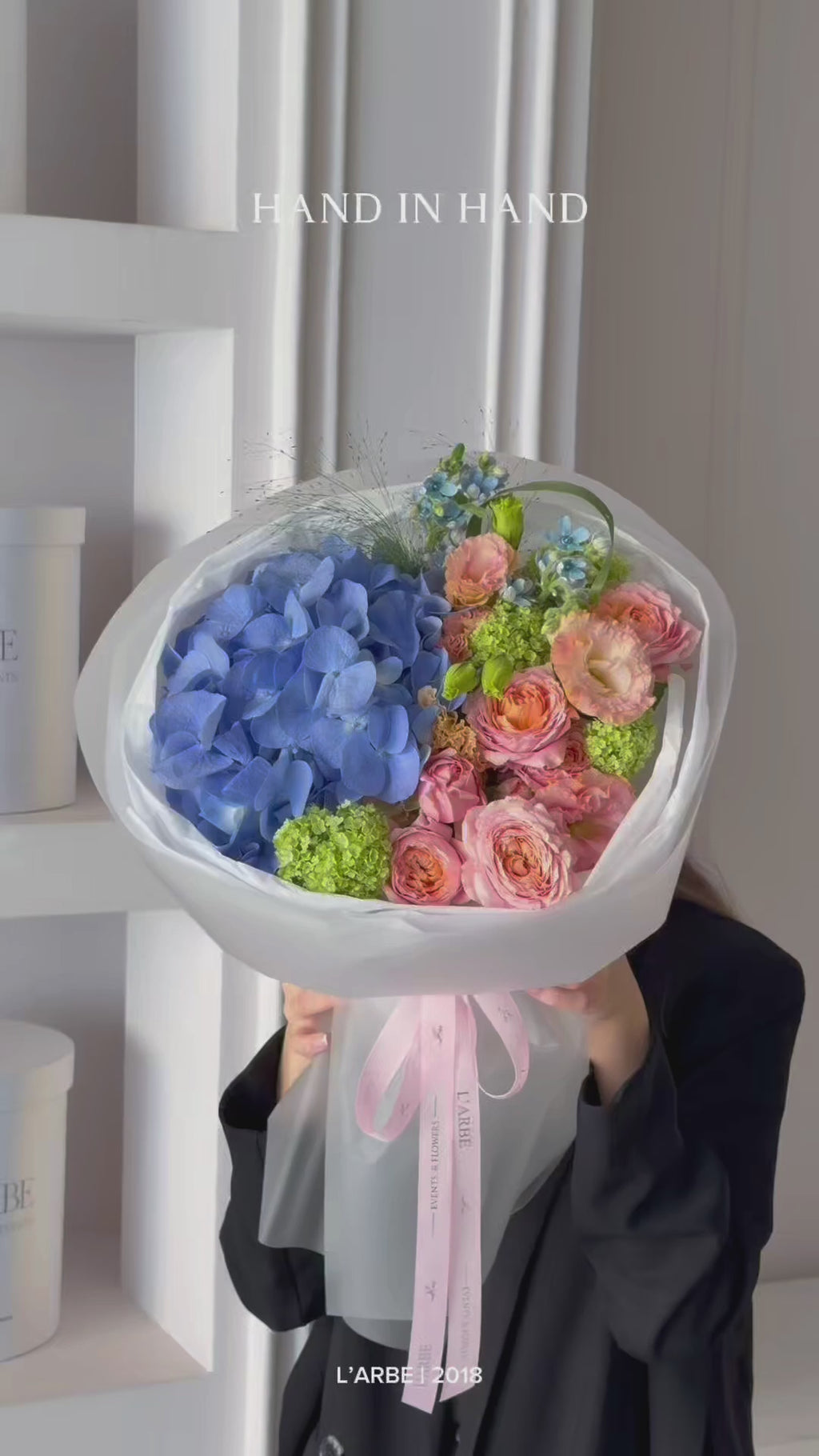FLOWERS BOUQUET WITH BLUE HYDRANGEA AND GREEN “BLUE DREAM”
