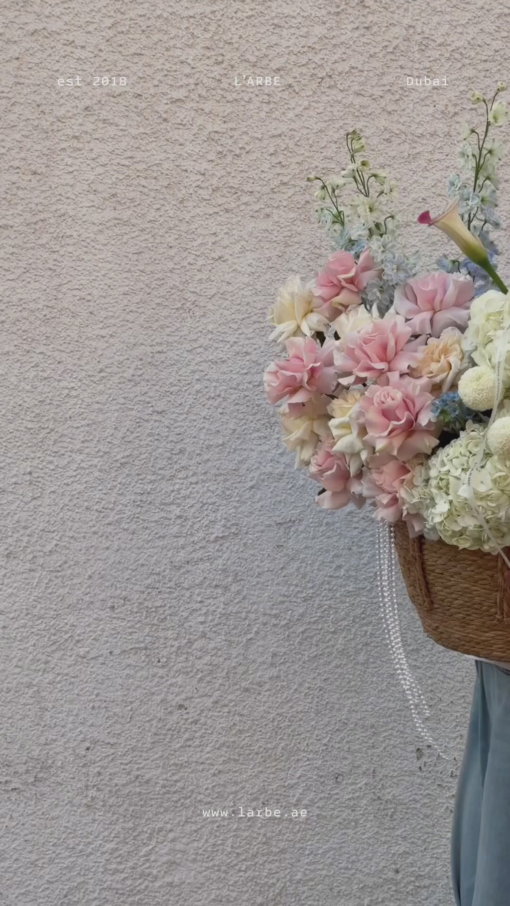 FLOWERS BASKET WITH DELPHINIUM MATHIOLA “BLUSH SEASON”