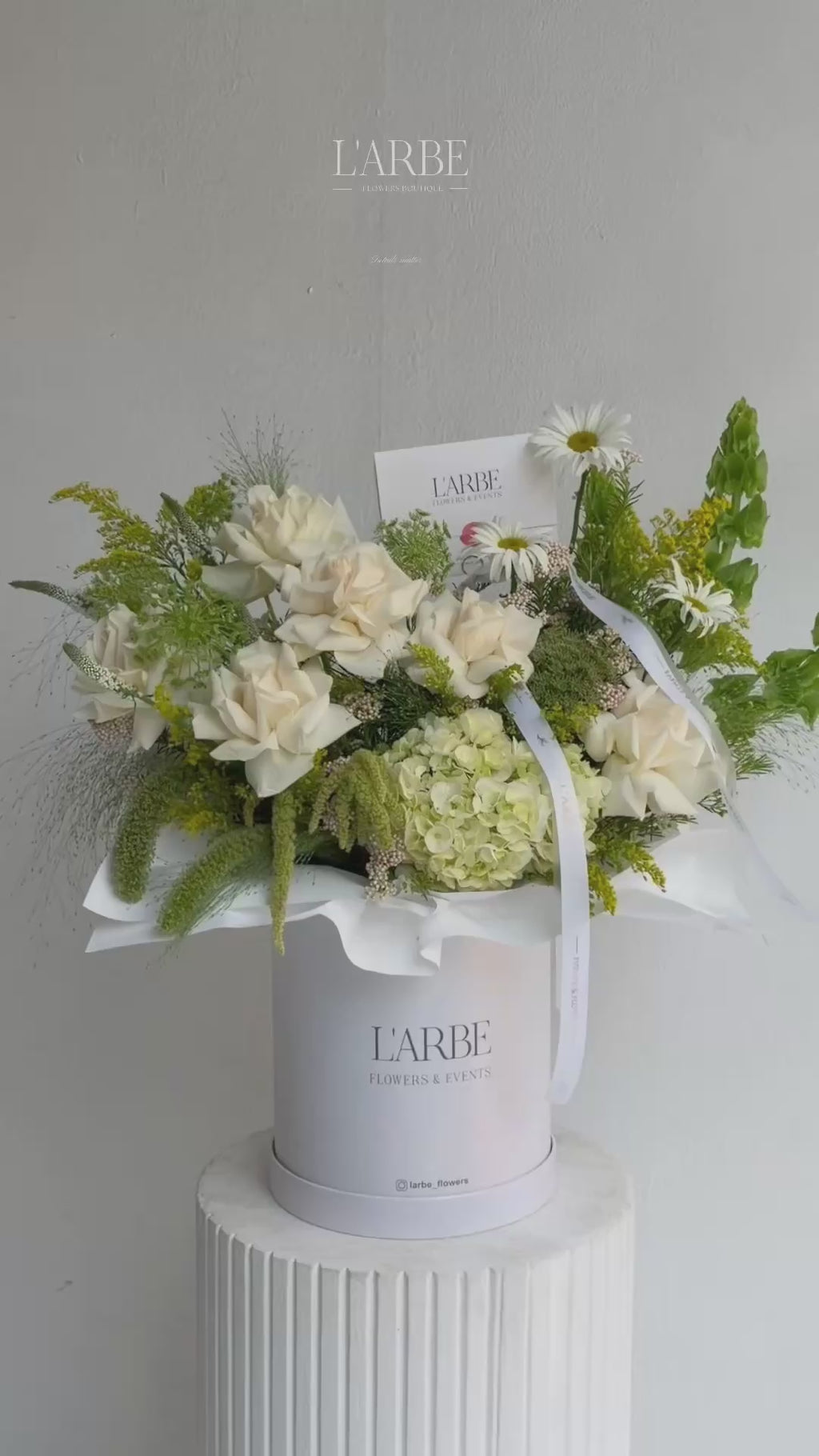 FLOWERS GREEN BOX “ISALINE”