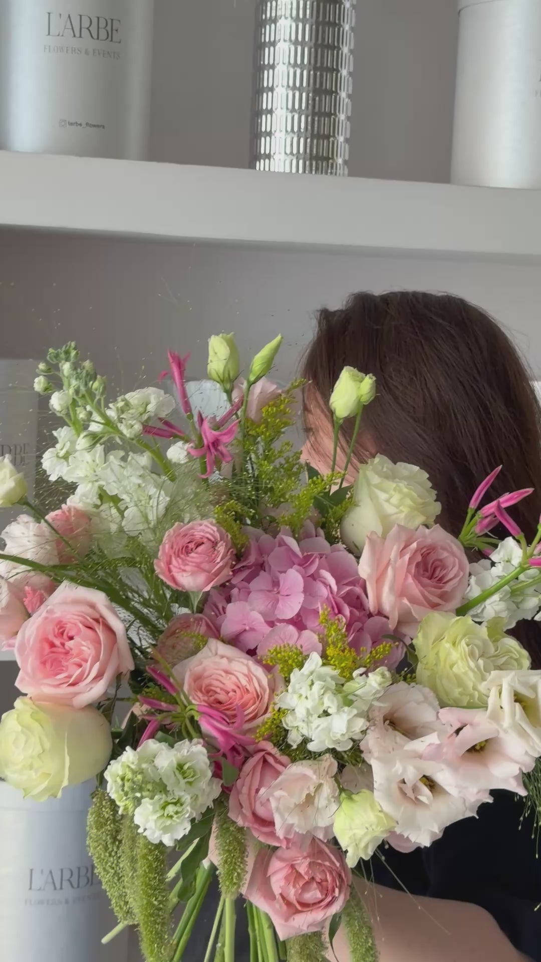 FLOWERS BOUQUET WITH HYDRANGEAS AND ROSES “MAELLE”