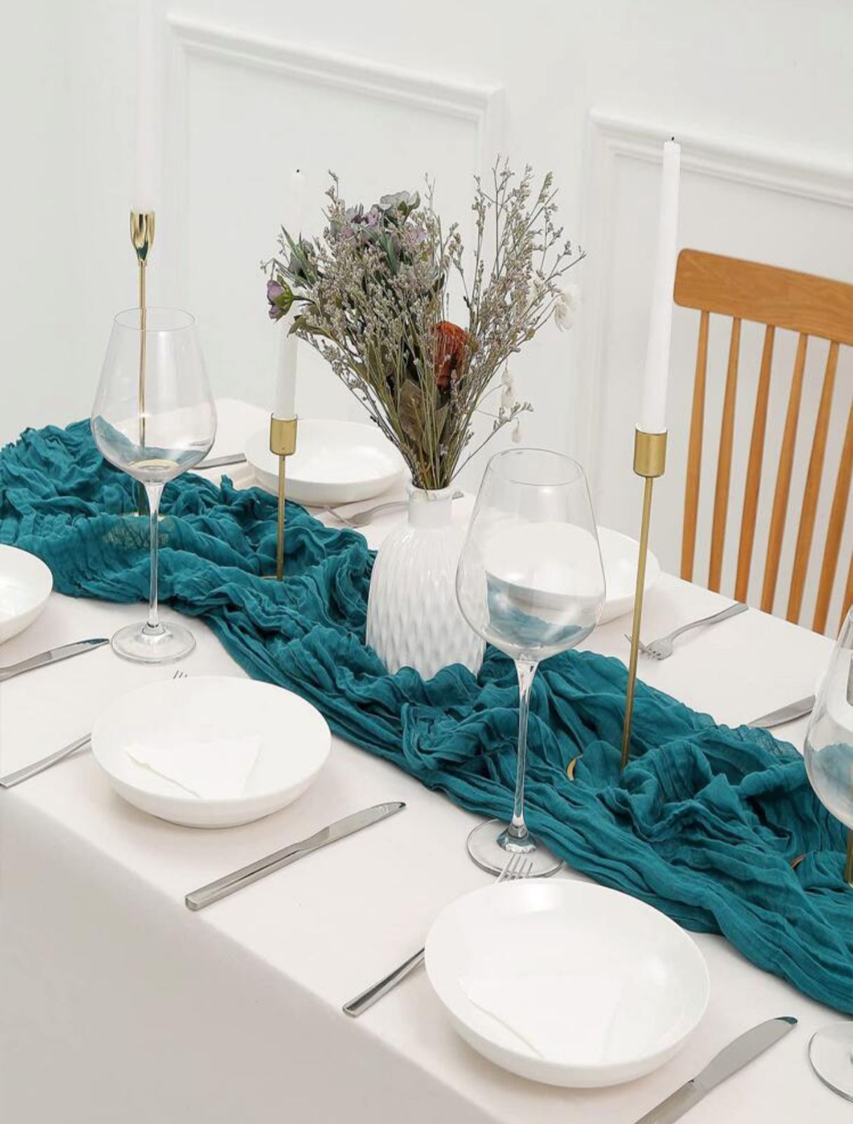 Teal table runner Andro rent (TR-0010)