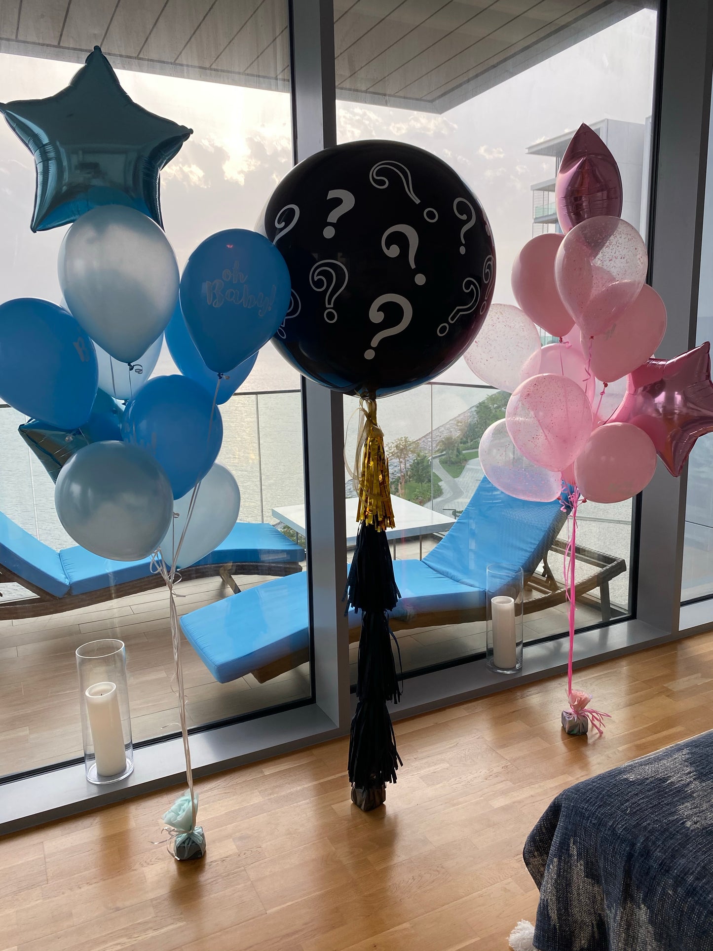 Gender reveal balloons