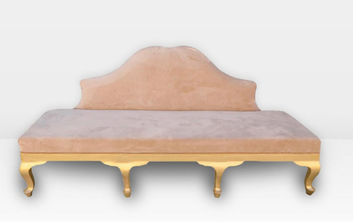 Royale sofa (decor rent)