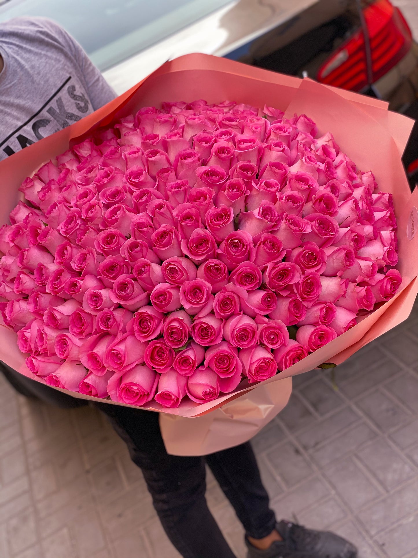 Pink roses bouquet 175 roses