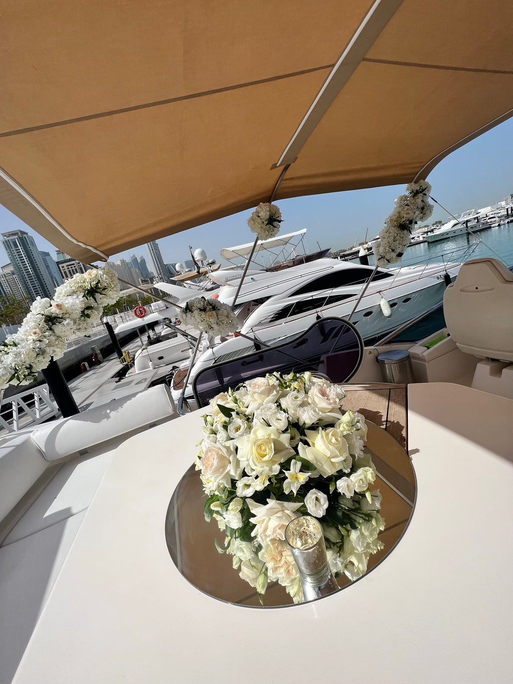 Flowers mix artificial and real (Decor rent)