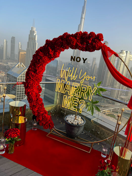 Stand Will you have me and side decor