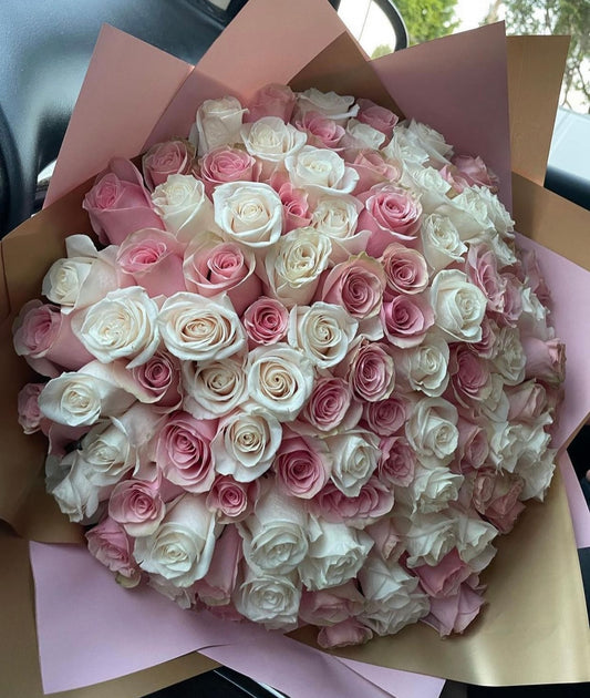 White and light pink roses 81