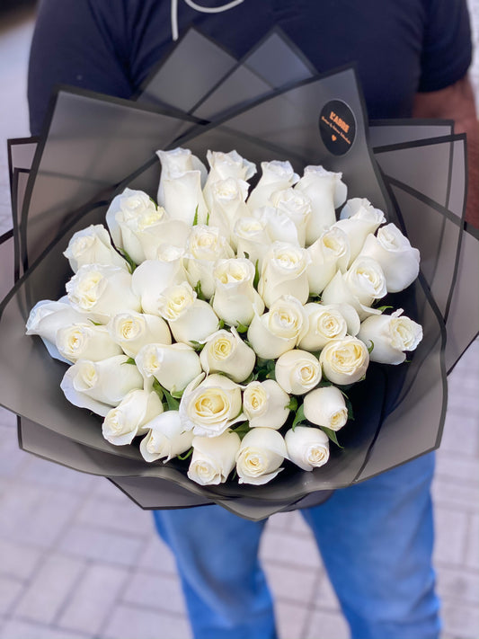 41 White roses 🤩