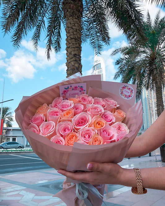 Mix Roses light pink and peach bouquet 31 roses