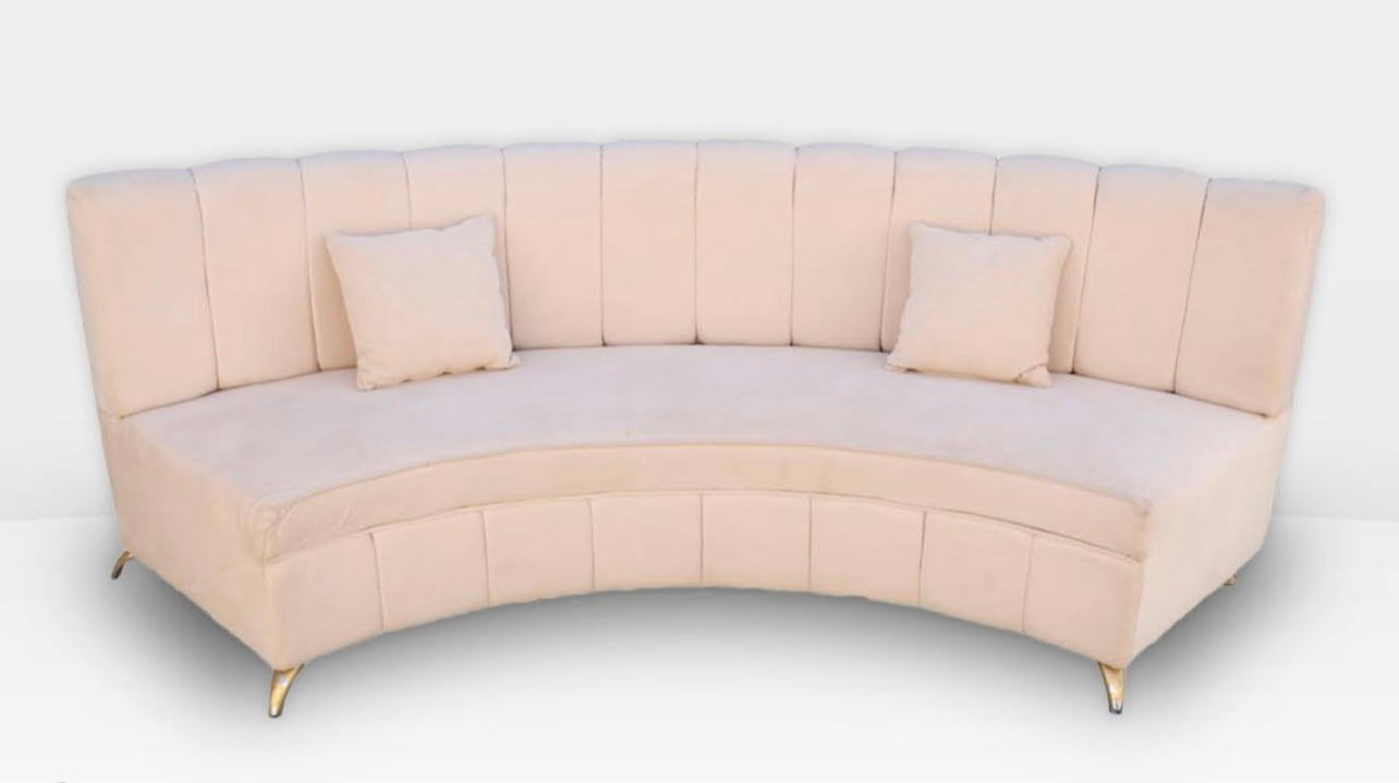 The curve sofa (decor rent)