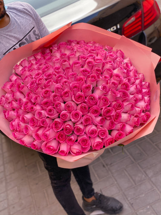 Pink roses bouquet 175 roses