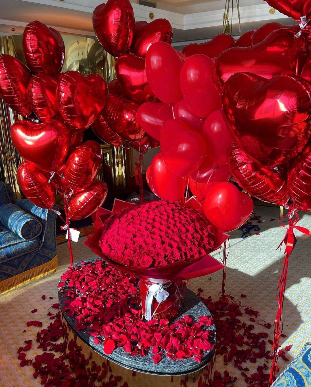 Romantic arrangement, huge bouquet with foil balloons