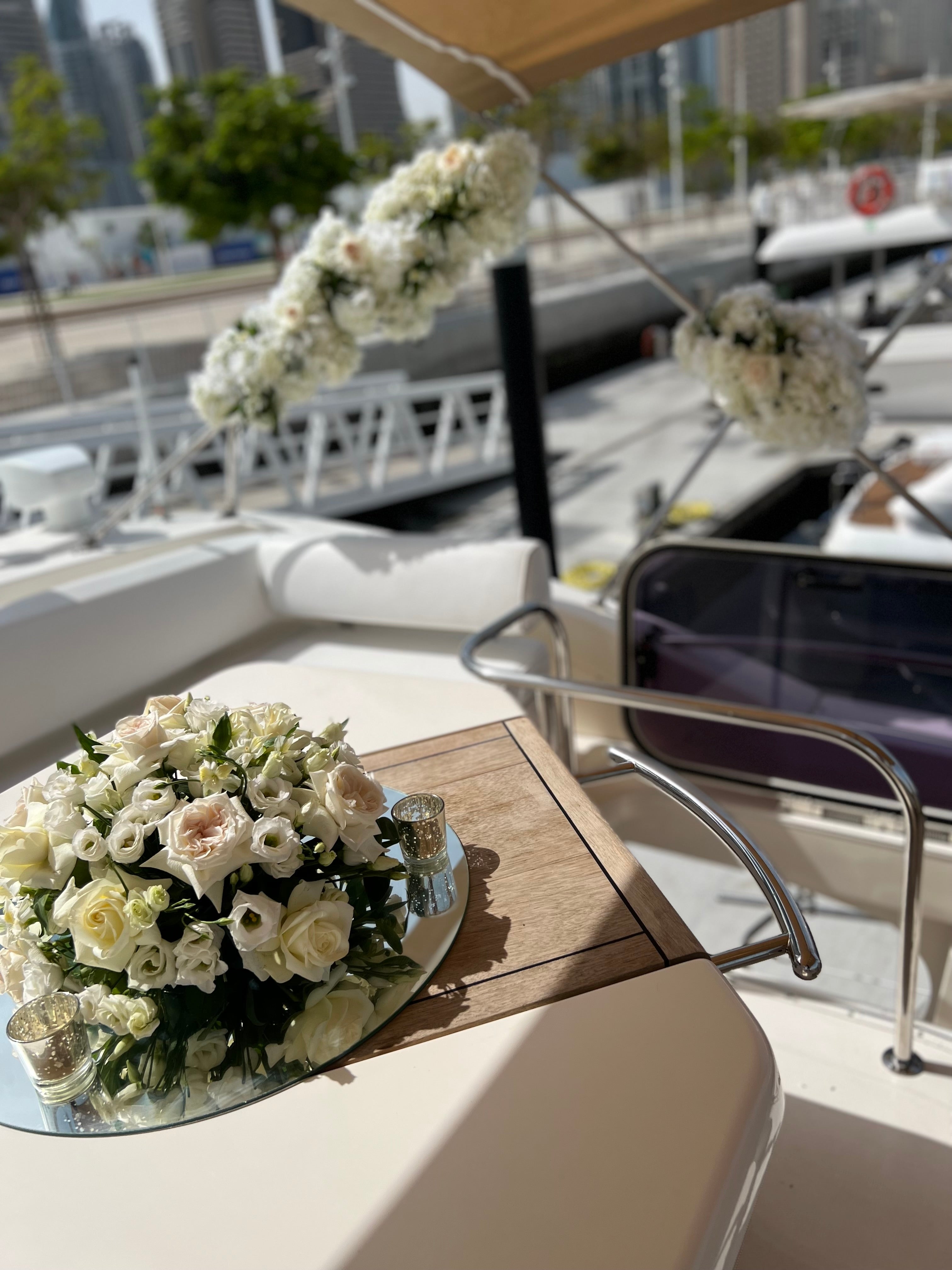 Flowers mix artificial and real (Decor rent)